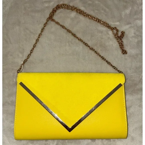 Aldo Envelope Clutch/ Shoulder Bag Yellow Satin Faux Leather Chain Gold NEW - Picture 2 of 16